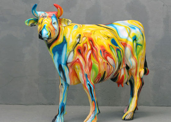 Goede prijs. Beeldhouwwerk Pop Art Fiberglass Cow Statue van de metaal het Moderne Dierlijke Openluchtglasvezel online