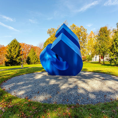 Goede prijs. Unieke blauwgeverfde abstracte metalen beeldhouwwerk Focal Point voor patio's, commerciële en openbare ruimtes online