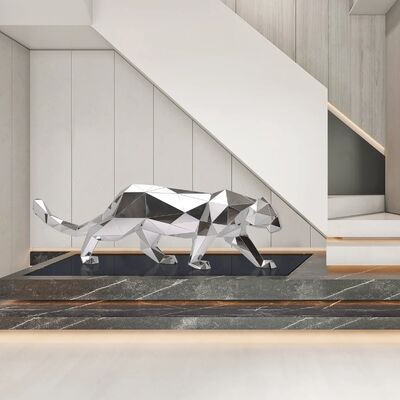 Goede prijs. Moderne Geometrische Luipaard Sculptuur - Spiegelgepolijste Roestvrijstalen Kunstbeeld voor Thuis & Kantoordecoratie online