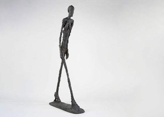 Goede prijs. De levensgrote Yardkunst beeldhouwt Modern het Werkbrons het Lopen Mensenbeeldhouwwerk door Giacometti online