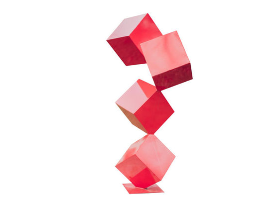 Goede prijs. Tiered de Kubusbeeldhouwwerk van het gepaste kleur Eigentijds Geschilderd Roestvrije staal online