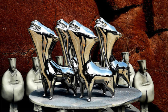 Goede prijs. Het Roestvrije staal Dierlijke Beeldhouwwerk van het huisdecor Moderne het Lachen Opgepoetste Hondspiegel online