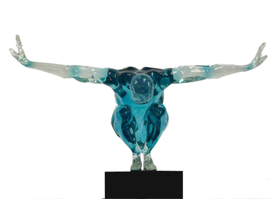 Het eigentijdse Beeldhouwwerk van Art Decoration Transparent Resin Man van het Tuinhuis