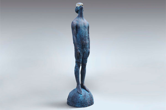 Goede prijs. 190cm Hoogte Levensgrootte Man Giet Bronzen Beeldhouwwerk Glas Regen Ontwerp online