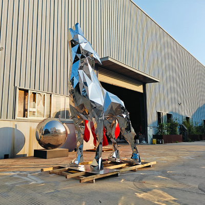 Goede prijs. Reuzen 3 meter roestvrij staal Dierenspiegel Geometrische wolfsculptuur online