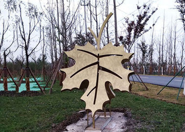 Goede prijs. Geschilderd het Metaalbeeldhouwwerk van het kunstroestvrije staal Blad voor de Decoratie van het Tuinpark online